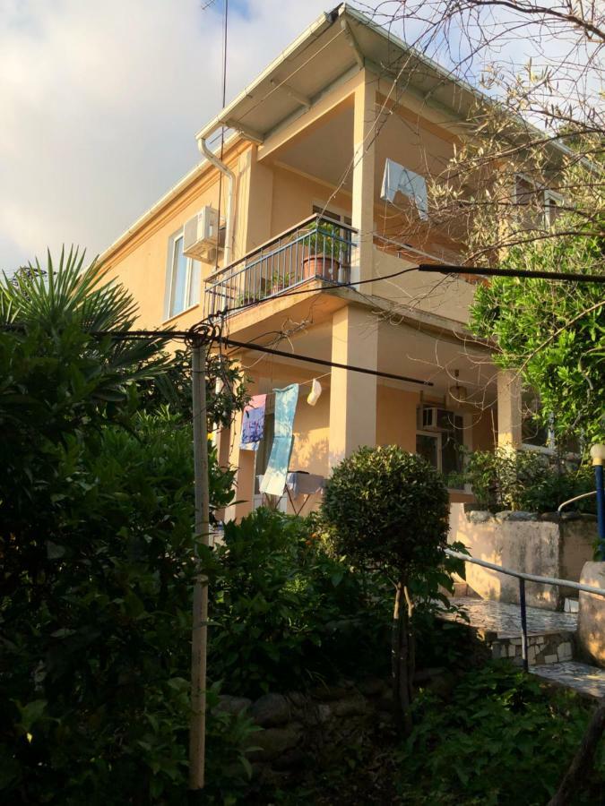 Гостевой Дом "Боцман" На Барцыц-Гудаутская 5 Gagra Exterior foto