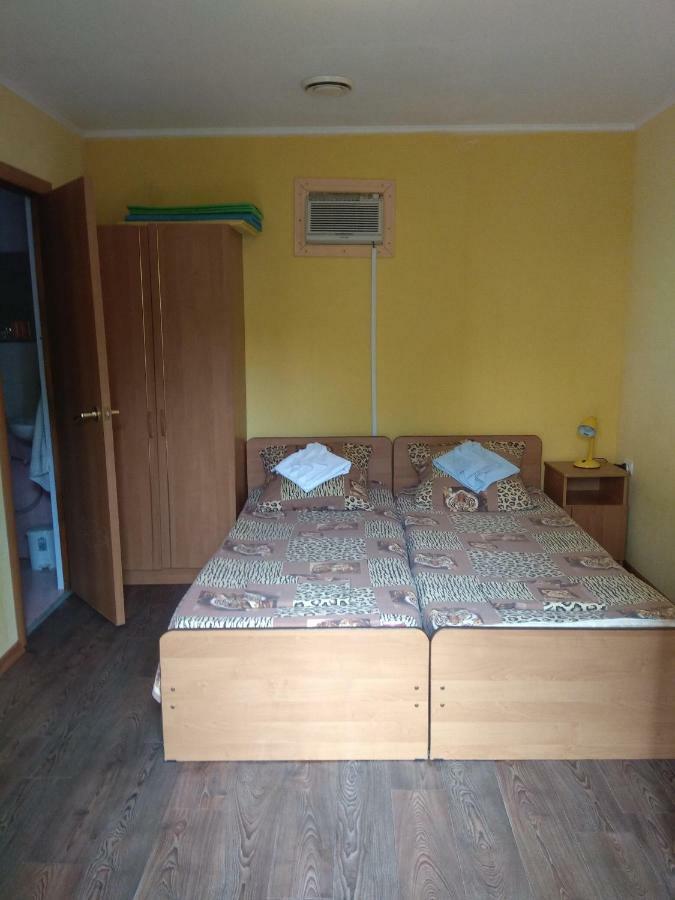 Гостевой Дом "Боцман" На Барцыц-Гудаутская 5 Gagra Quarto foto